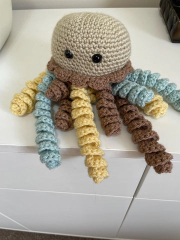 Soft crochet jellyfish comfort toy for NICU babies