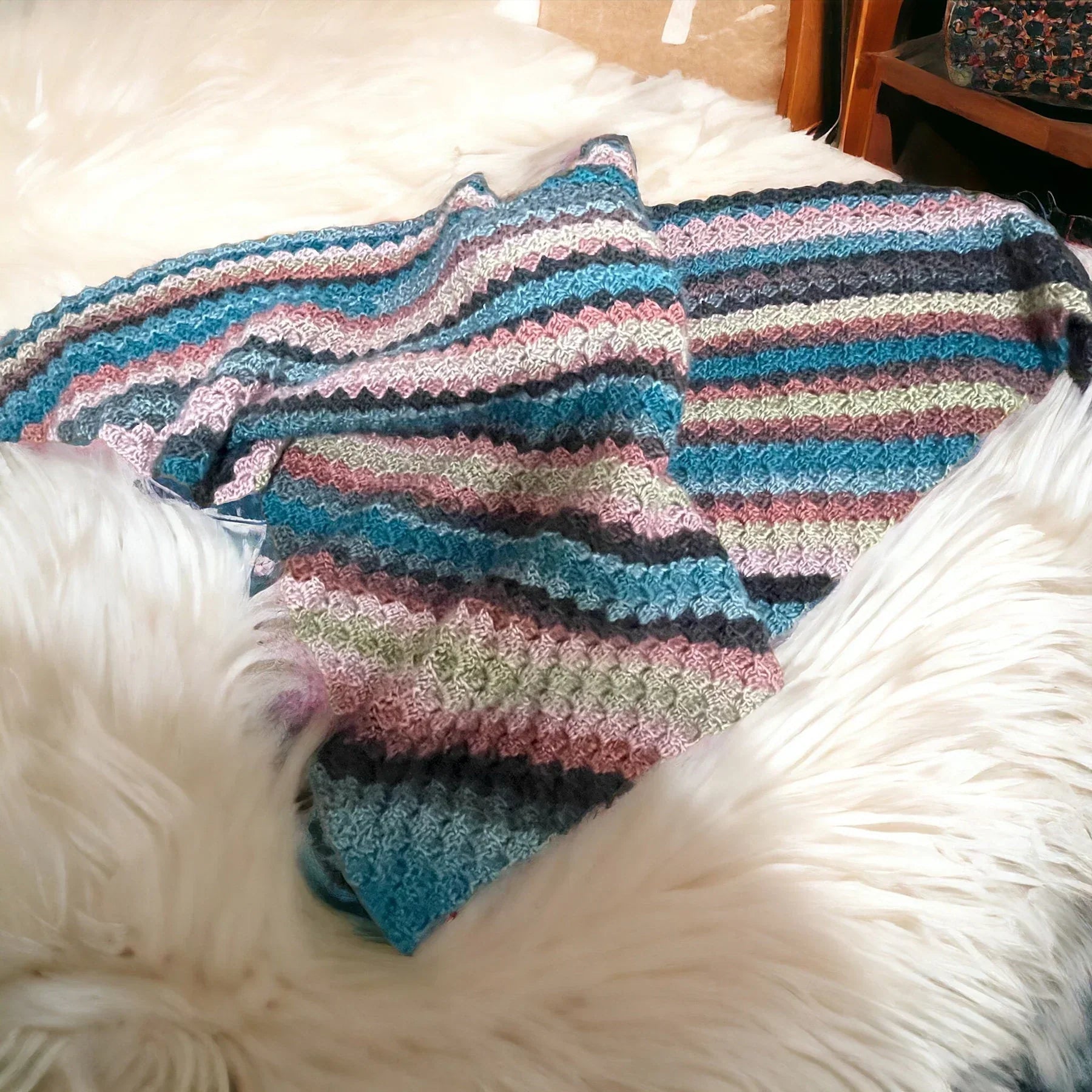 crocheted scarf multi tonal corner pattern handcrafted scarf