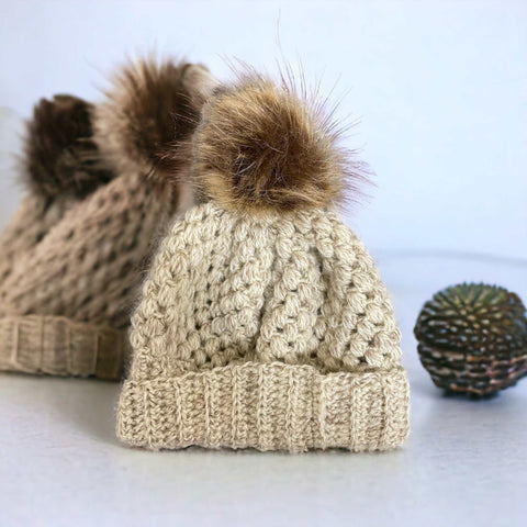 Handmade chunky crochet beanie hat UK – front view

Warm wool knit winter hat – chunky crochet design

Slouchy handmade beanie for men and women

Cozy crochet beanie hat – neutral colour

Unisex wool knit beanie – handmade UK winter accessory