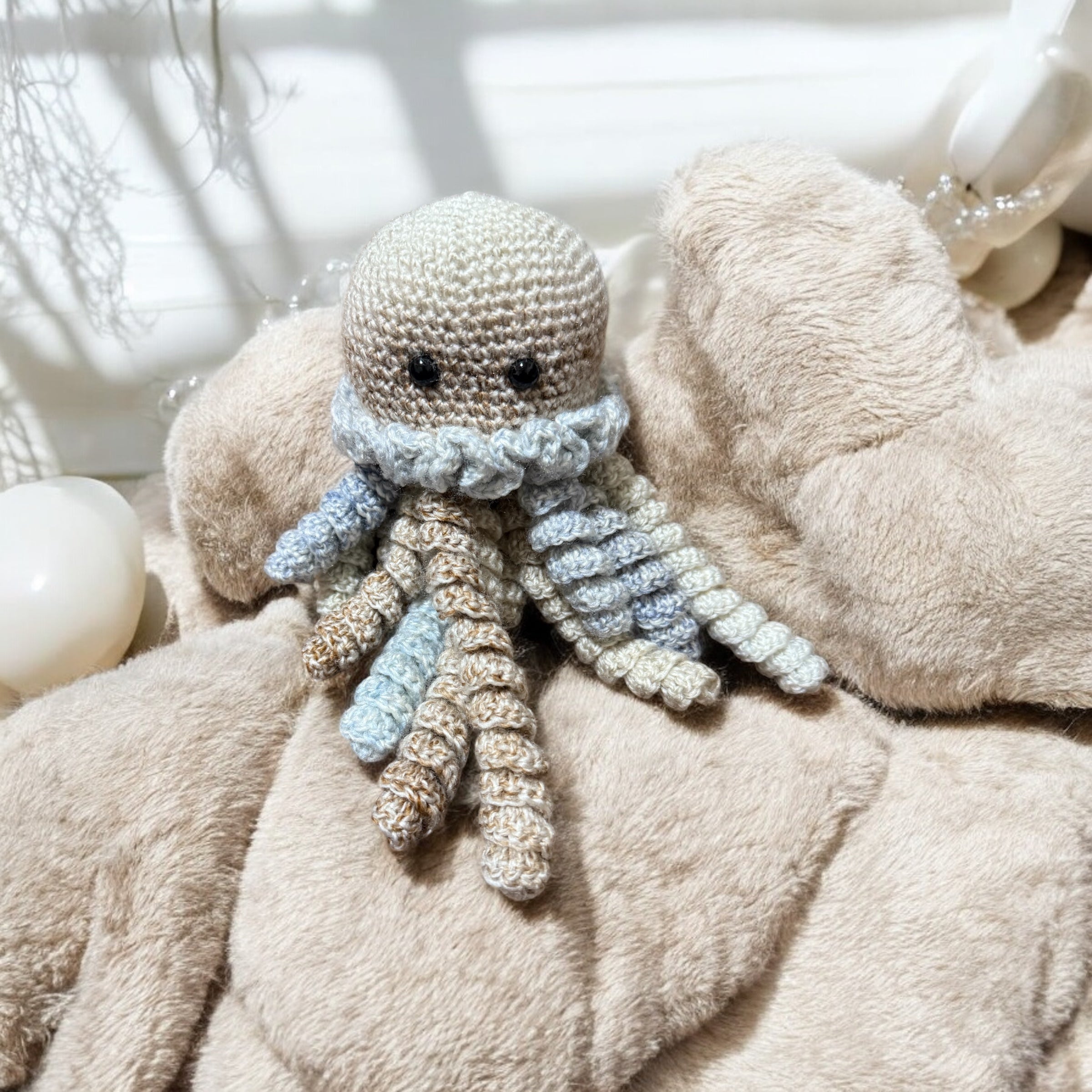 Soft newborn sensory crochet jellyfish toy